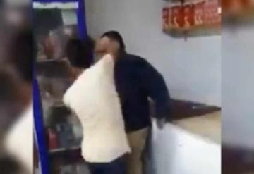 VIDEO: Sujeto golpea a joven con Síndrome de Down