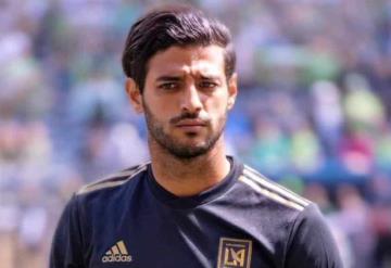 Carlos Vela fue sustraído al minuto 21 por un mal entendido por parte de su técnico