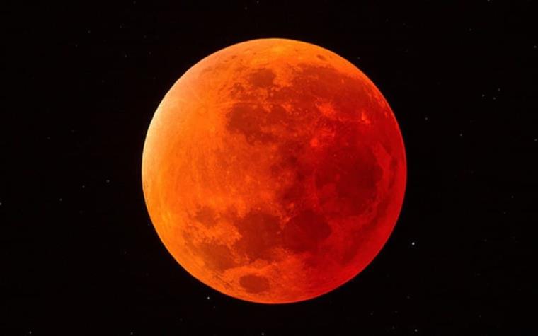 Eclipse Total De Luna De Sangre