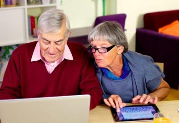 Cómo ayuda el uso de Internet a la salud mental de adultos mayores en la pandemia