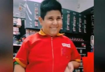 El "Niño del Oxxo" reaparece como protagonista de un video musical