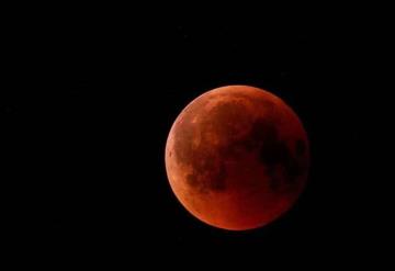 Cuándo y cómo ver el eclipse total de superluna o “luna de sangre” que ocurre este mes