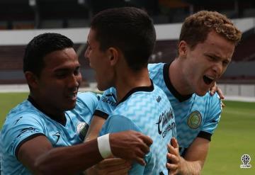 Tabasqueños cerca de la semifinal en la Tercera División con el Cancún FC