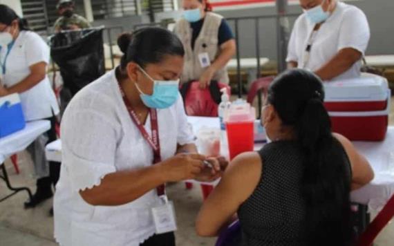 Un total de 2 mil primeras dosis de la vacuna de AztraZeneca contra el Covid-19 se aplicarán durante este sábado en Centla