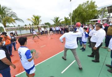 Ponen en marcha remodelación de Unidad Deportiva en Macuspana