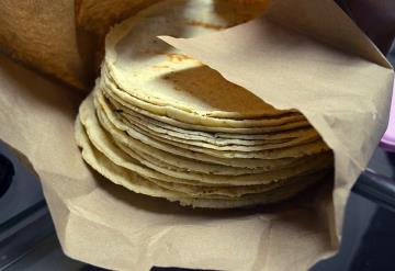 Esto debería costar el kilo de tortillas en tu localidad, según la Profeco