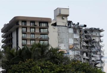 51 desaparecidos tras derrumbe de edificio en Miami Beach