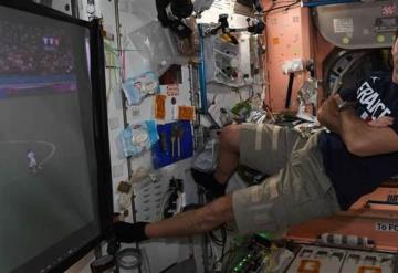 Astronauta se hace viral por ver partido desde el espacio