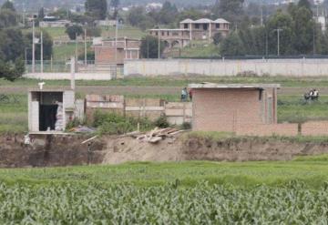 A la dueña de la casa del socavón de Puebla, no le gustan las opciones de terrenos que le han dado