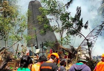 Avión militar de Filipinas sufre accidente; hay 17 muertos