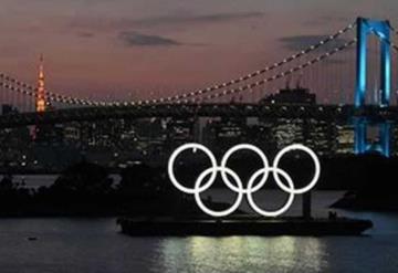 Comienzan las olimpiadas en Tokyo, atletas estadounidenses asisten sin vacunarse