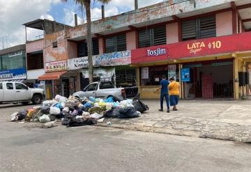 Reportan acumulación de basura en Fracc. Bosques de Saloya