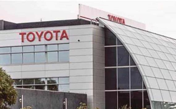 Toyota presiona en Estados Unidos para que se desacelere el cambio a electromovilidad