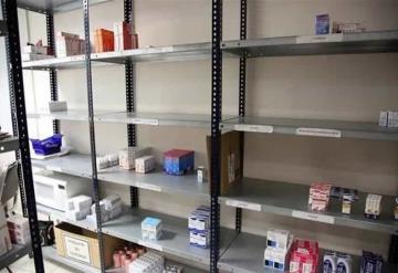 Derechohabientes del ISSET reportan falta de varios medicamentos en farmacia