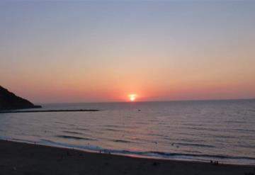 En la playa de Zurriola encuentran a un joven sin vida