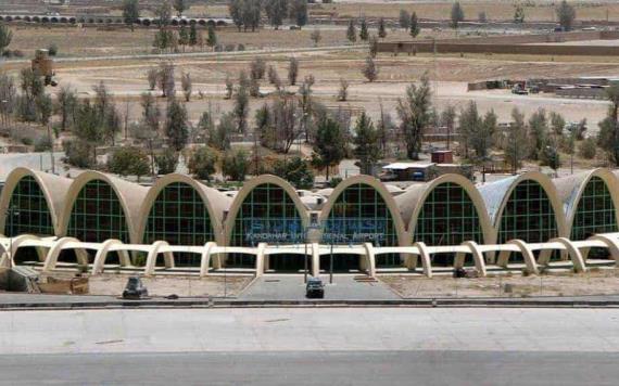 Tres misiles impactan en aeropuerto de Afganistán