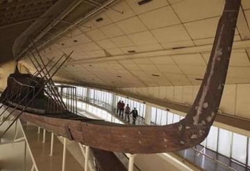 Trasladan al Gran Museo de Egipto "La barca solar de faraón Keops"