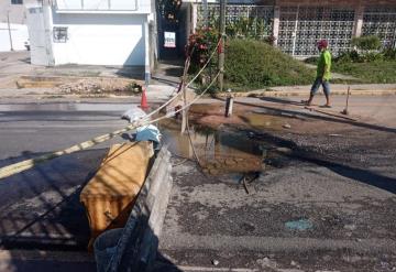 Cierran calle Libertad de la colonia Tamulté por pésimas condiciones