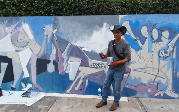 Pintan mural en apoyo a Vicente Fernández afuera del hospital donde está internado