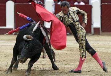 Nombran “Feminista” y “Nigeriano” a toros y cancelan la feria taurina