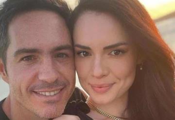 Mauricio Ochmann y su Novia conviven con su hija menor