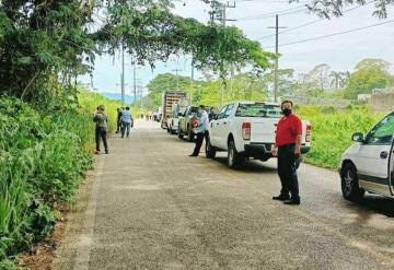 Cierran carretera Tacotalpa-Teapa