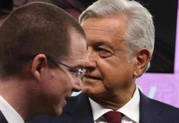 Si eres inocente, no huyas, le dice López Obrador a Ricardo Anaya