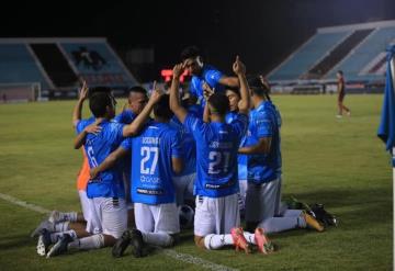 El delantero tabasqueño Pica Hipólito colaboró para que Cancún FC se impusiera 3-1 a Mineros de Zacatecas