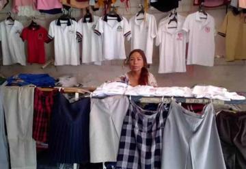 Comercios de uniformes prevén repunte en ventas por regreso a clases