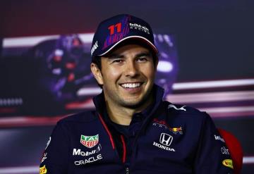 Checo Pérez se mantiene en Red Bull para la temporada 2022 de la F1