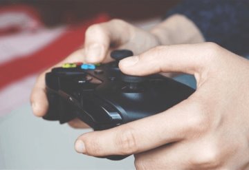 Reducen tiempo que menores de 18 años pueden jugar videojuegos online en China 