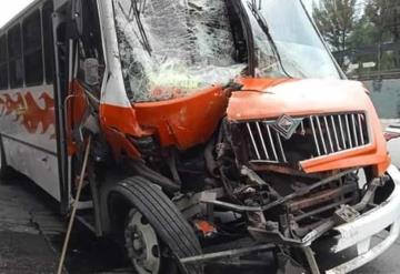 12 personas lesionadas en accidente vial en Iztapalapa