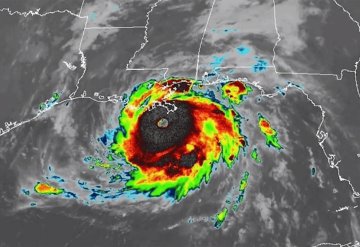 Larry se convierte en huracán categoría 1 en el Atlántico