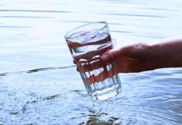 Científicos convierten agua de mar en potable con luz solar