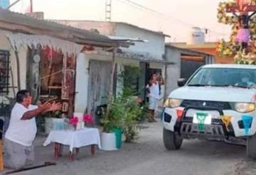 Feligreses católicos celebran desde sus hogares al santo patrono, el Señor de la Salud