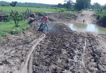 Más de 6 mil habitantes viven "Calvario" en el ejido Amatitán, Jonuta 