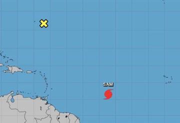 Tormenta tropical Sam se fortalece a huracán 