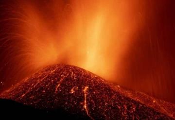 Volcán de La Palma aumenta actividad