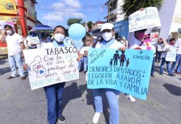 Marchan en contra del aborto en Tabasco