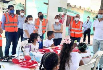 Director General de ENI visita comunidad de Sánchez Magallanes en Tabasco