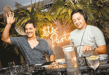 Tabasqueños abarrotan eventos, brillan en Tulum