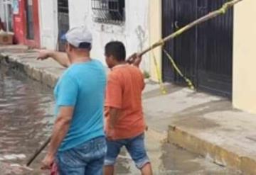 Las fuertes lluvias causan estragos en calles de Jonuta