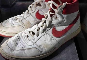 Subastan tenis de Michael Jordan en casi 30 mdp