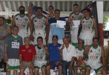 Clínica CEMI se coronó campeón del Torneo XX Jorge Javier Nolasco de la Liga Estatal de Veteranos de Basquetbol