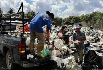 Realizan barrido ambiental en el camino de accesos al relleno sanitario en la Ranchería Ignacio Barrido Zaragoza en Macuspana