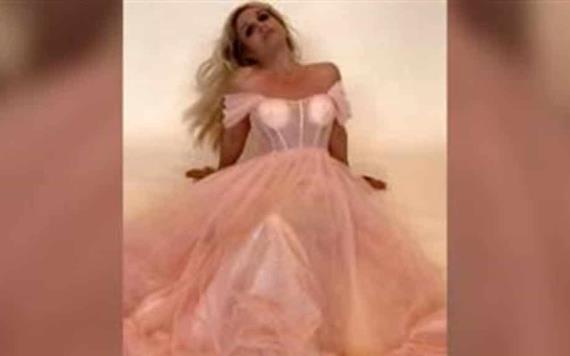 Britney Spears presume lujoso vestidos de novia con el que se casará