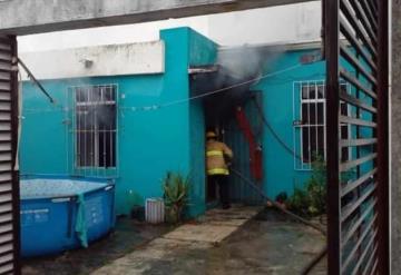 Personal de Protección Civil sofocaron incendio en Fraccionamiento Santa Fe de Villa Parrilla