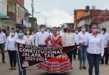 Celebra Jalapa el desfile conmemorativo de la Revolución Mexicana