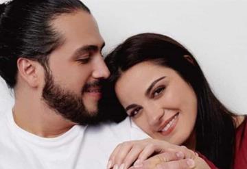 Mayte Perroni y Andrés Tovar gritan su amor