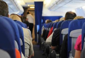 En un vuelo 61 pasajeros procedentes de Sudáfrica dieron positivo a COVID-19